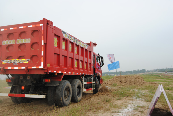 瑞沃卡車極限挑戰(zhàn)賽河南賽區(qū)賽場風云