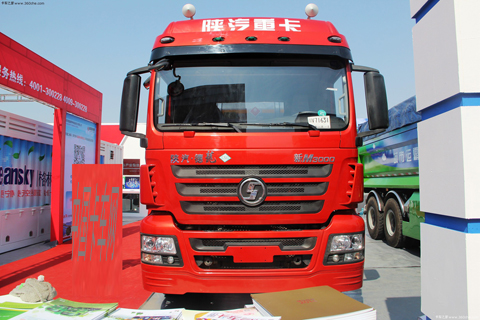 陜汽 德龍新M3000 336馬力 6×2 國五 牽引車（輕量化版）