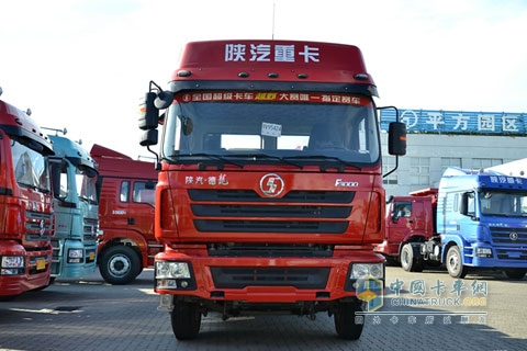 陜汽 康明斯F3000重卡 420馬力 6X4 牽引車(SX4257NV324C)