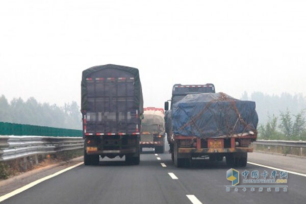 黃標(biāo)車遭淘汰