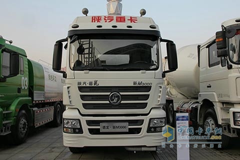 陜汽 德龍新M3000 290馬力 8X4 國四 運油車