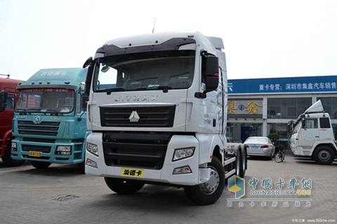 中國(guó)重汽 SITRAK C7H重卡 440馬力 6X4 國(guó)四 牽引車(chē)