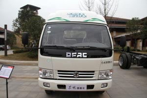 東風(fēng)多利卡 朝柴102馬力 4X2 國(guó)五 載貨車