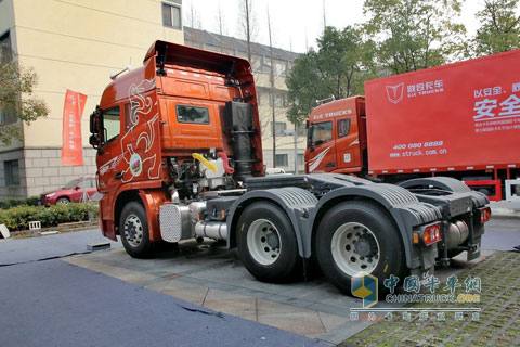 聯(lián)合卡車 玉柴480馬力 6X4K12旗艦版牽引車