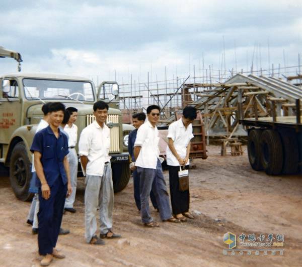 斯堪尼亞-瓦比斯LT76 6x4卡車于 1965 年交付至中國