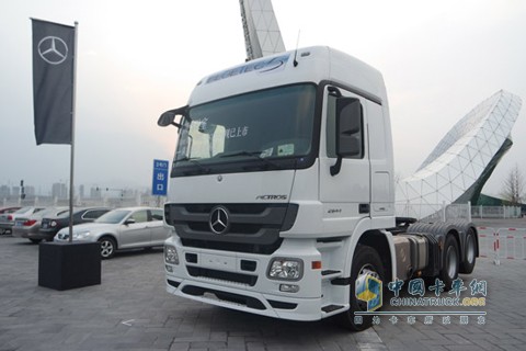 奔馳 Actros 2644 LS 6X2 DNA  國四 2015標準版