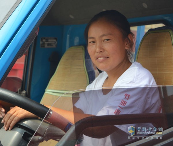 作為華東賽區(qū)目前唯一一位女選手，季冬梅對本場第一勢在必得