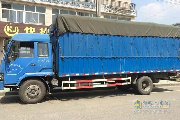 6米8的大卡車