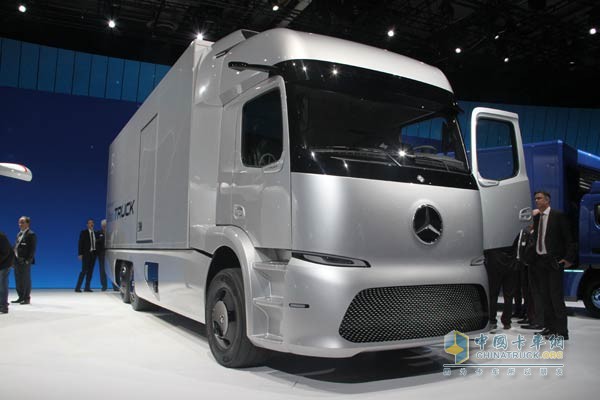 零排放、低噪音可實(shí)現(xiàn)載重行駛200公里的Urban eTruck