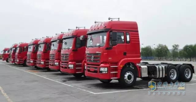 新M3000 6×4牽引車(chē)