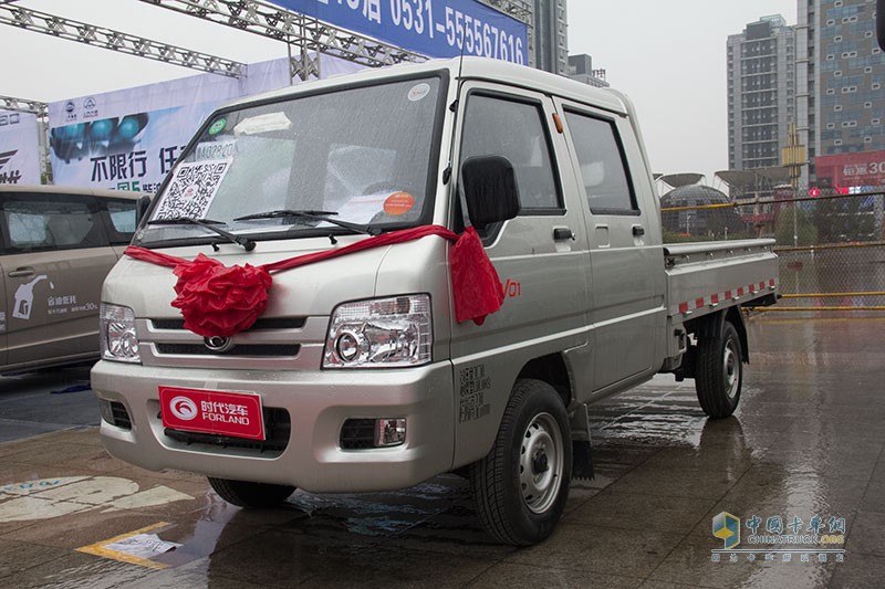 濟(jì)南卡車展輕卡秀 奧馳汽車、時代汽車展物流車型