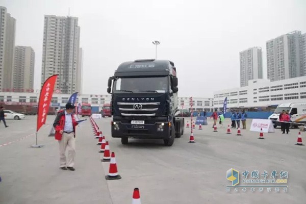 2016“上汽紅巖杯”卡車司機西南大區(qū)精英挑戰(zhàn)賽