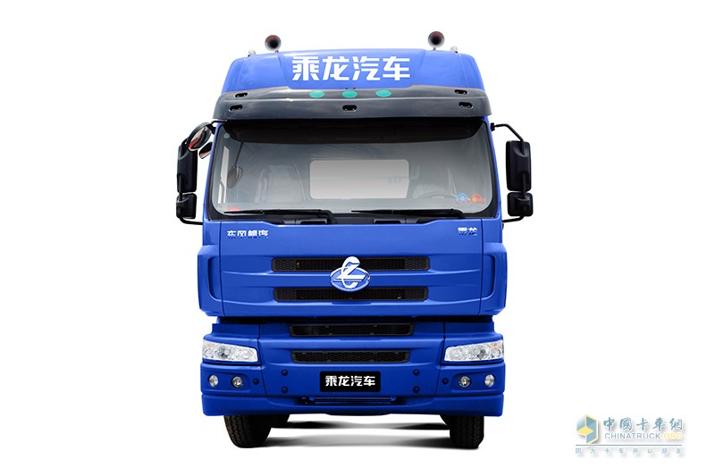 乘龍M5 6x2牽引車