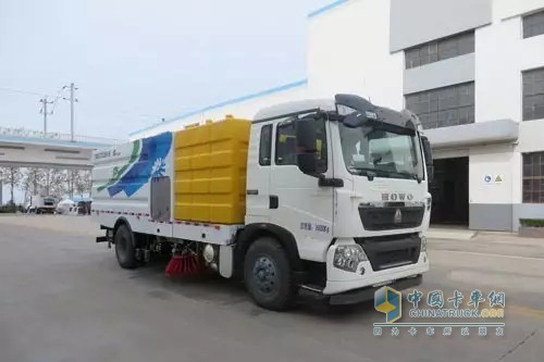 豪沃T5G 4×2單發(fā)洗掃車