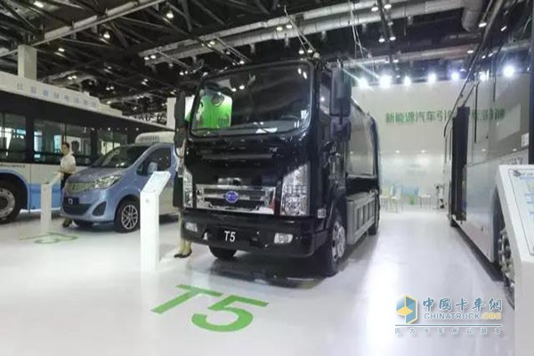 T5純電動(dòng)壓縮式垃圾車