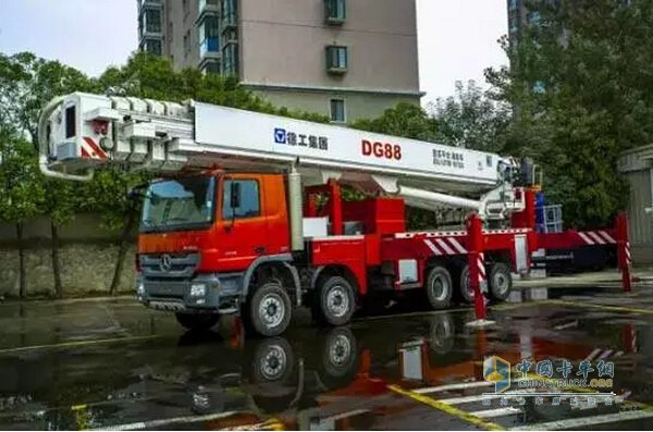 徐工DG88登高平臺(tái)消防車