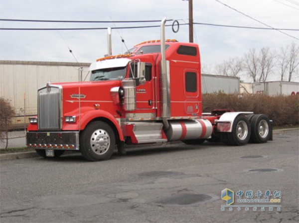 1985年的Mack superliner