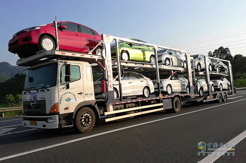 廣汽日野“英雄油你締造”轎運車節(jié)油大賽武漢站開賽！