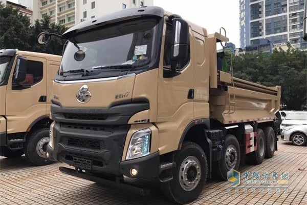 乘龍H7 8×4國(guó)五+DPF城建渣土車