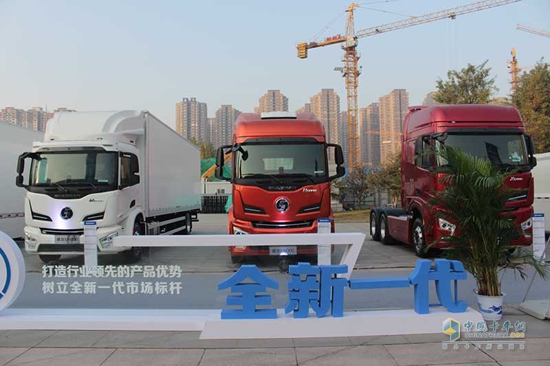 陜汽重卡 德龍H6000 4×2 430馬力 牽引車