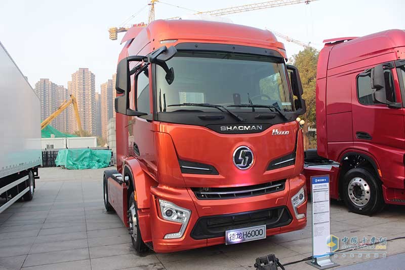 陜汽重卡 德龍H6000 4×2 430馬力 牽引車