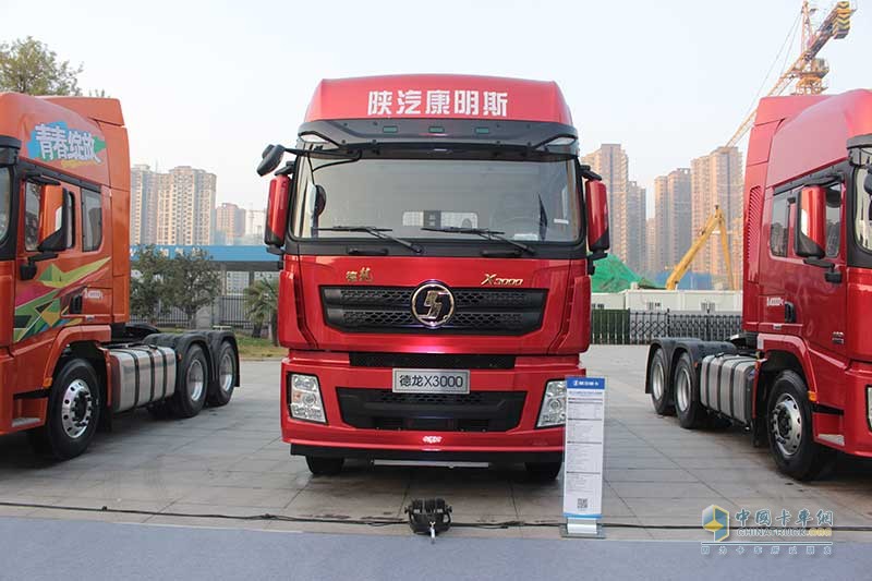 陜汽康明斯 德龍X3000 600馬力 6X4 IC版 牽引車 