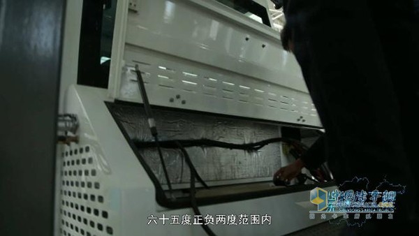 氫燃料電池車溫度控制在六十五度正負(fù)兩度范圍內(nèi)