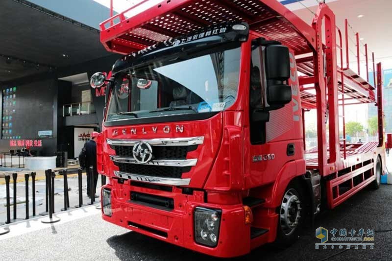 上汽紅巖 杰獅M500 320馬力 4X2 中置軸轎運車(CQ5186TCLHMVG681)