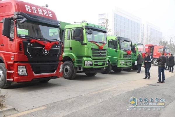 場(chǎng)外展車