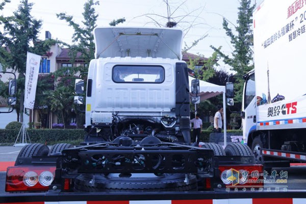 福田奧鈴冷藏車采用新一代后橋，高效經(jīng)濟(jì)！