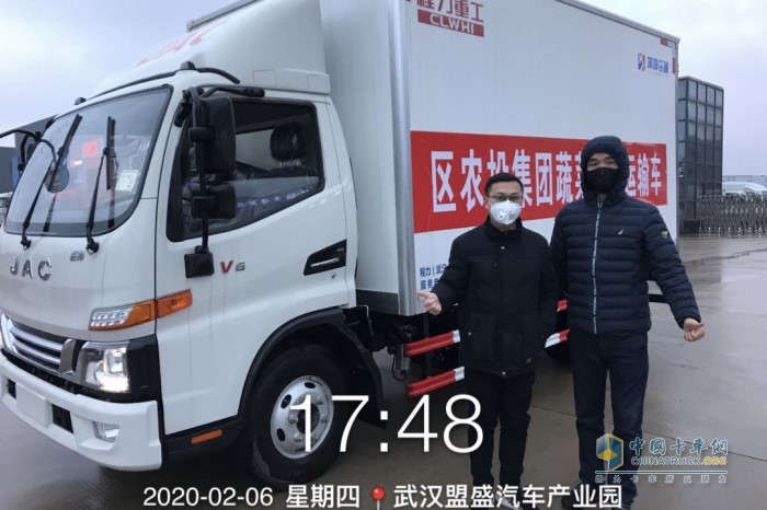 安徽康明斯與湖北江淮汽車，為了武漢人民能夠持續(xù)吃上新鮮可口的蔬菜，全力以赴