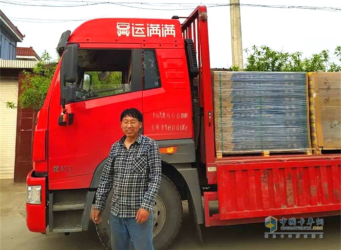 朱建波與他的解放龍V定義車