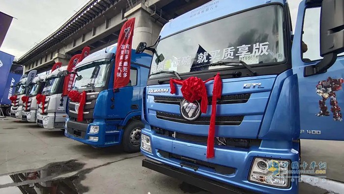 現(xiàn)場(chǎng)展出的車(chē)型