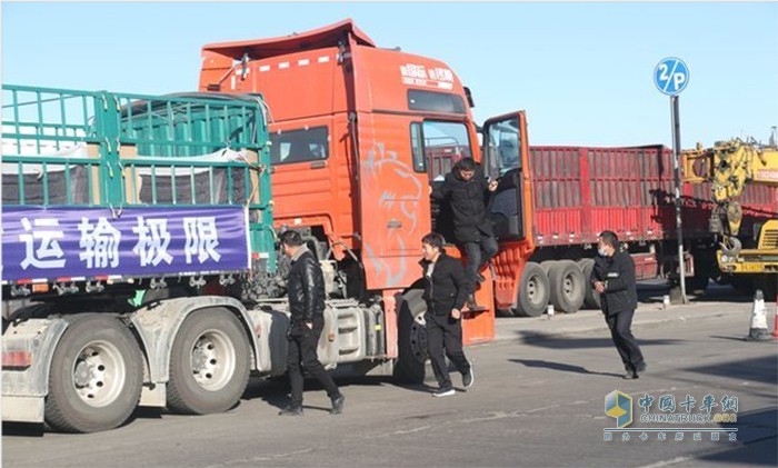 卡友爭先體驗鑼響新國標(biāo)掛車制動性能