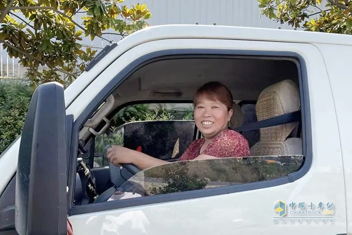 飛碟汽車 飛碟W5 有溫度的故事