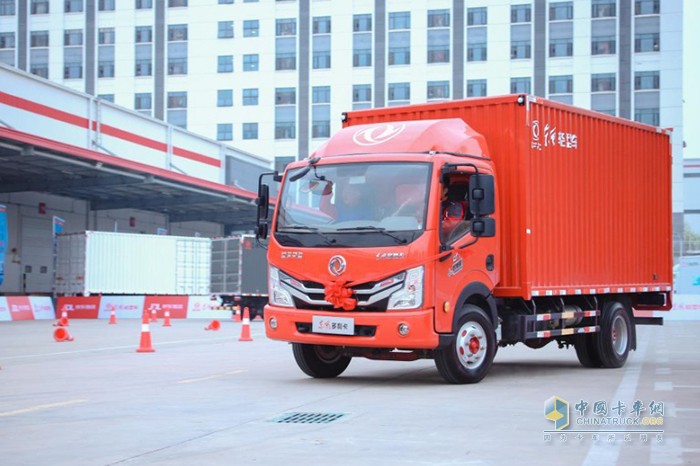 東風輕型車 京東物流 系列推介會