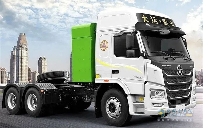 大運(yùn)N8E 6x4充電版牽引車