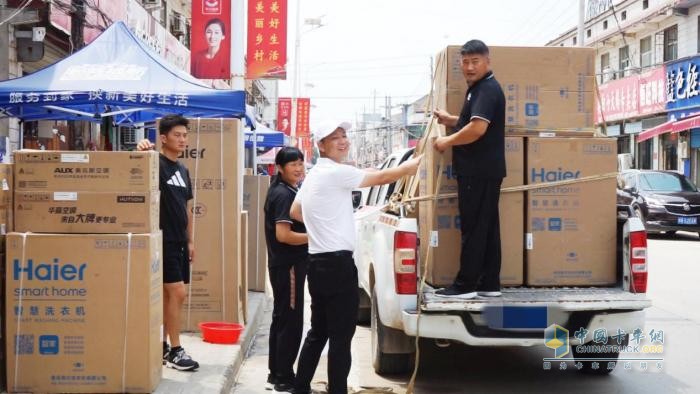 “東風(fēng)輕型車 百縣千鎮(zhèn)大巡游”精彩啟幕 首站商丘戰(zhàn)績赫赫