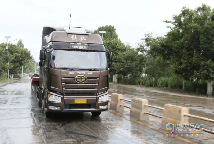 雨后卡車保養(yǎng)至關(guān)重要，四招解決雨季煩惱