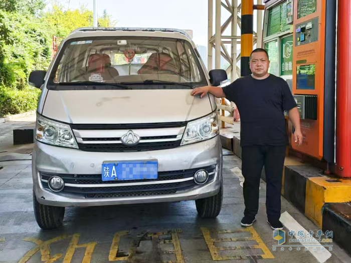 車比店好，長(zhǎng)安跨越王X5助力西安“水果大王”奔向致富路！