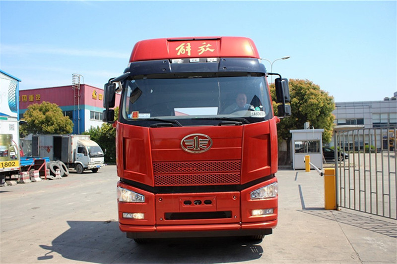 一汽解放 J6P重卡 420馬力 6X4 國(guó)五牽引車(CA4250P66K24T1E5)