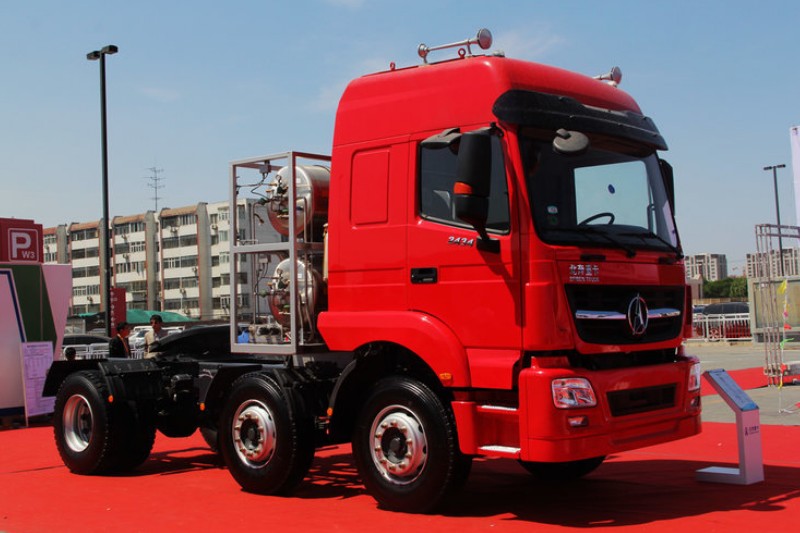 北奔 V3M重卡 336馬力 6X2 國五LNG牽引車(ND4240L27J7Z01)