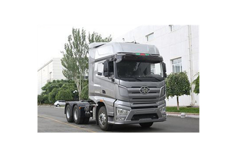 一汽解放 J7重卡 500馬力 6X4 國(guó)五牽引車(CA4250P77K25T1E5)