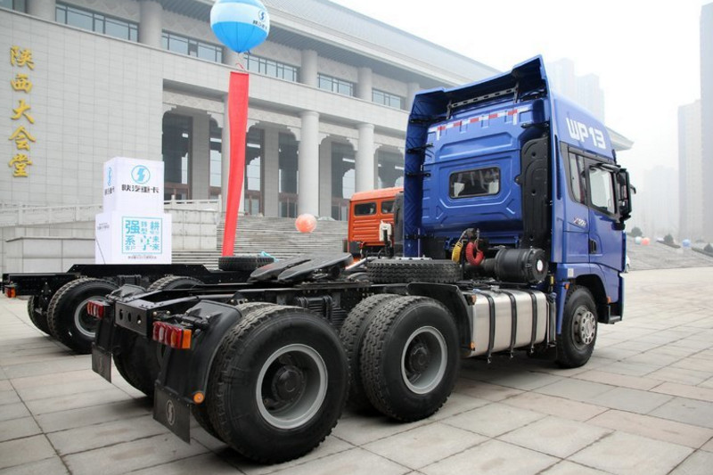 陜汽重卡 德龍X3000 超強(qiáng)版 550馬力 6X4 國五牽引車(SX42584Y324)