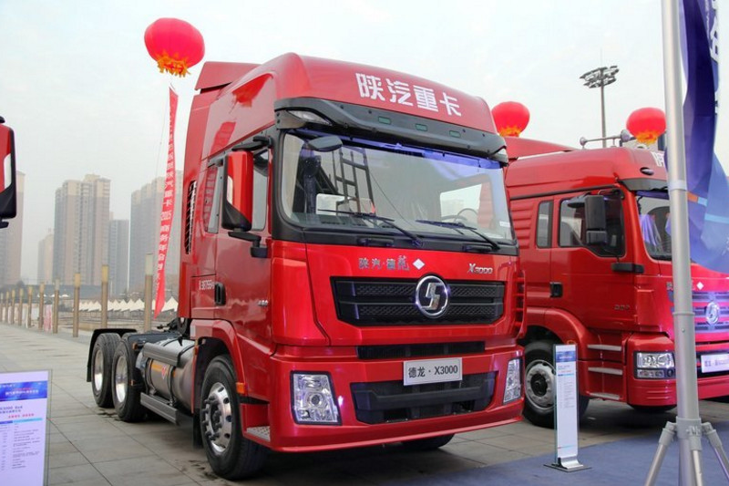 陜汽重卡 德龍X3000 460馬力 6X4 LNG 國五牽引車(SX42584X344TL)