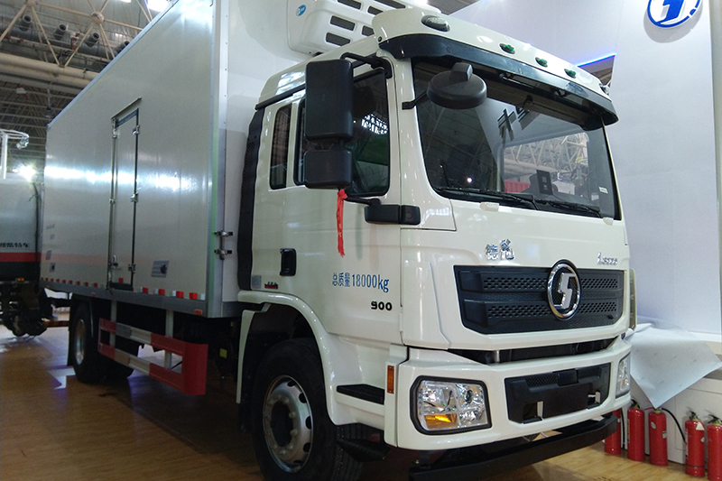 陜汽重卡 德龍L3000 4×2 240馬力 國(guó)六冷藏車