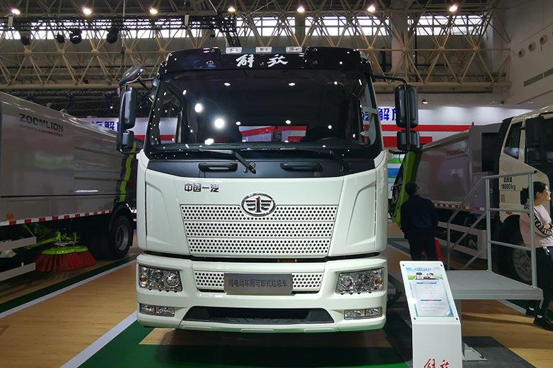 一汽解放 J6L 160kW 4×2 純電動(dòng)車廂可卸式垃圾車（ZBH5180ZXXCABEV）