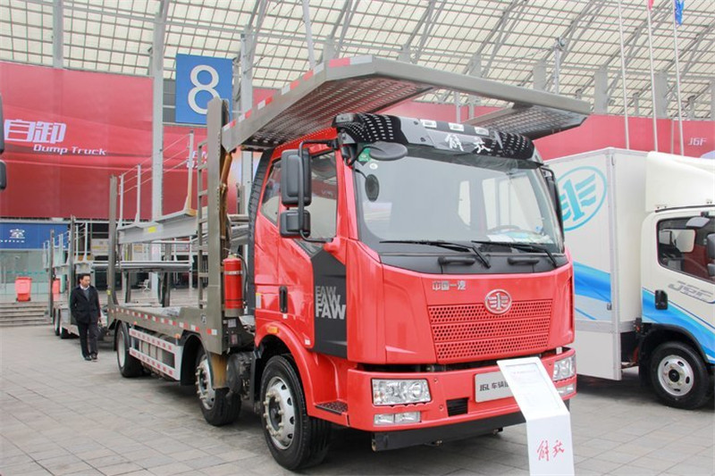 一汽解放 J6L重卡 320馬力 6X2 國(guó)五中置軸轎運(yùn)車(CHX5220TCLA)