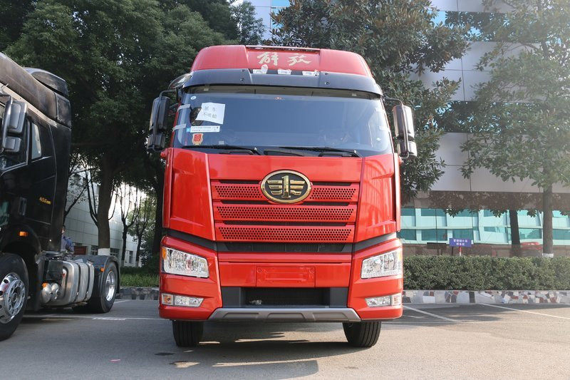 一汽解放 J6P重卡 460馬力 6X4 國五牽引車(CA4250P66K24T1E5)