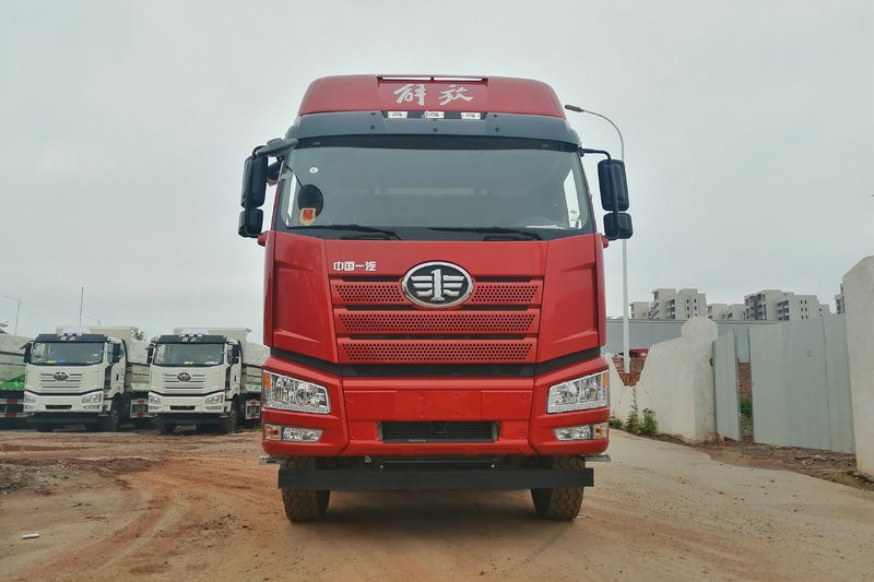 一汽解放 新J6P重卡 420馬力 8X4 7.6米 國(guó)五自卸車(CA3310P66K24L4T4AE5)